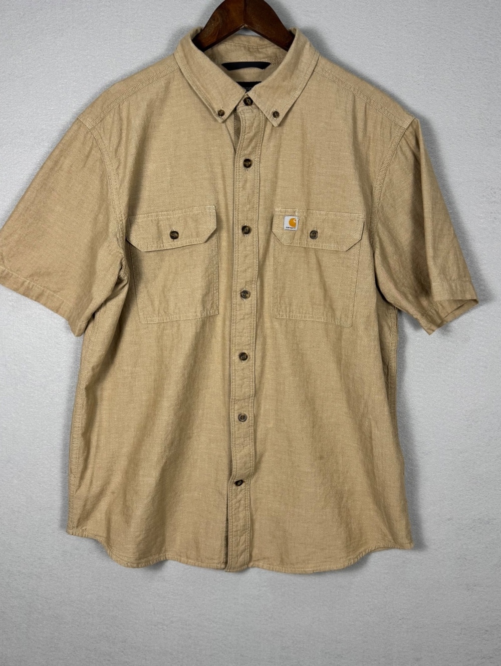 Carhartt Men's Large Relaxed Fit Button-Up Shirt Tan